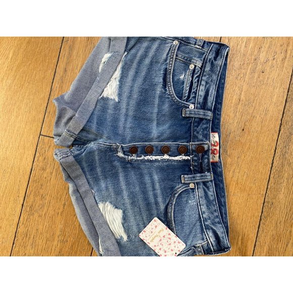 (Sold) Free People Romeo Rolled Cut Off Shorts - Picture 6 of 10